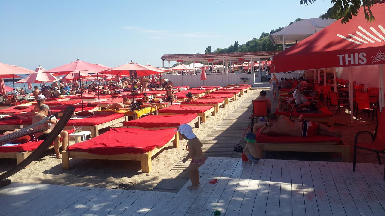 Apartment U Samogo Moria Odesa